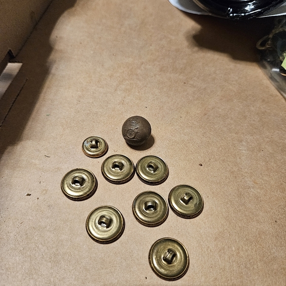 1940s ww2 buttons antique - Picture 2 of 2